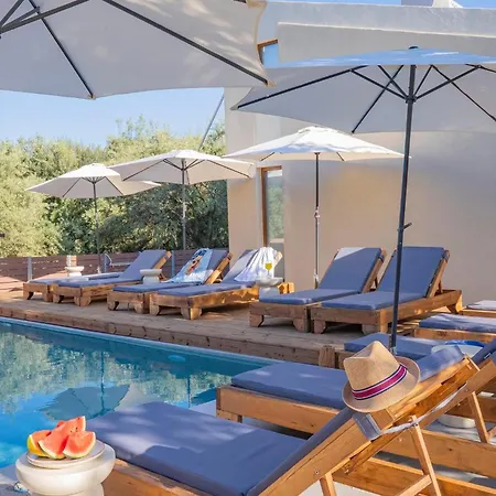 아파트호텔 Golden Sun Agios Christoforos (Lefkada)