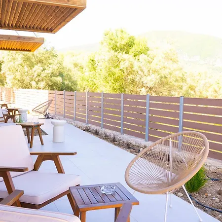 Lägenhetshotell Golden Sun Agios Christoforos (Lefkada)